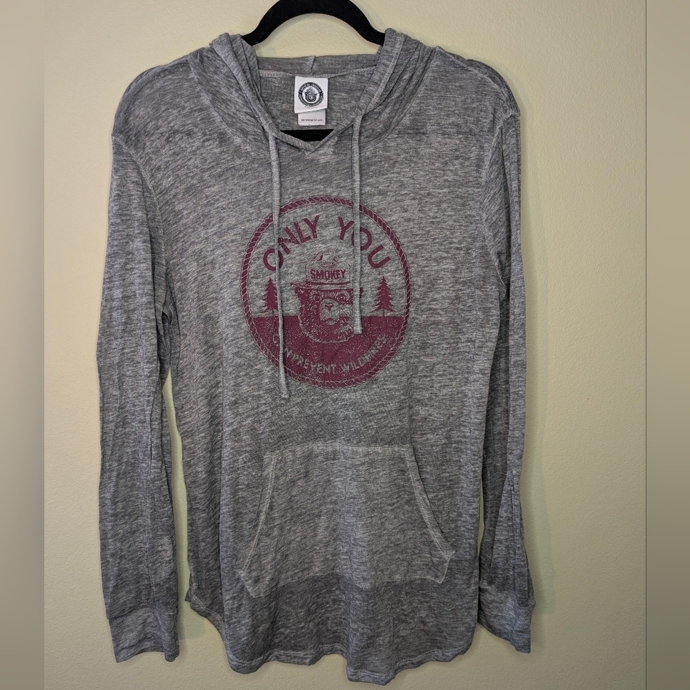 Official Licensee Cooperative Forestsfire Prevention Program Grey Sweater Size L